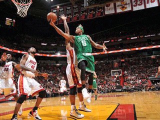 CBA季后赛广州vs山西复盘：山西队投射效率压制广州队防守轮转